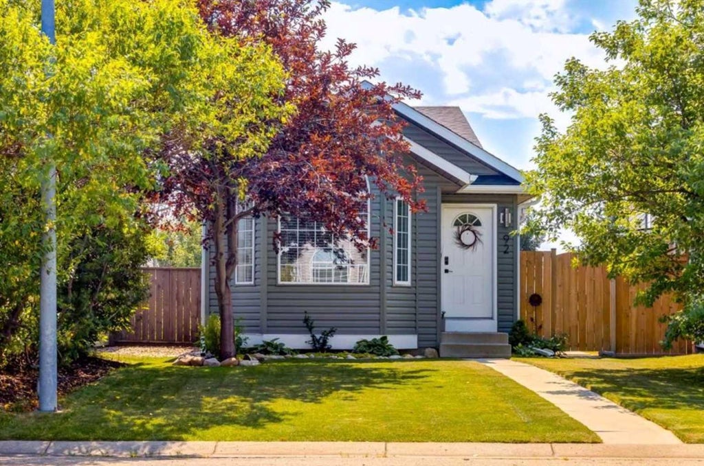 Photo of 92 Covington Court NE, Calgary, AB T3K 4L9 (MLS # A2347208)