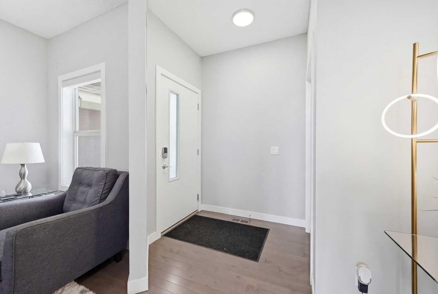 127 Walden Heights SE