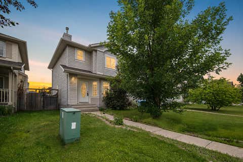 Photo of 269 Smallwood Street, Fort McMurray, AB T9K 2L4 (MLS # A2328430)