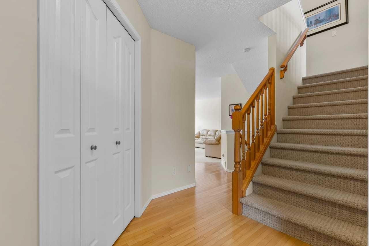 303 Springborough Way SW