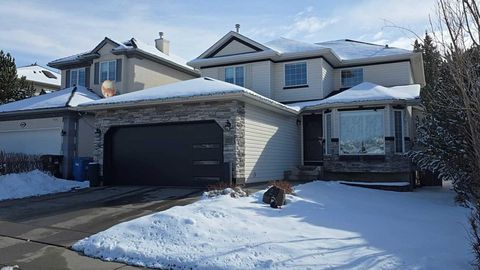 212 Sienna Park Drive SW Calgary AB T3H 3L5