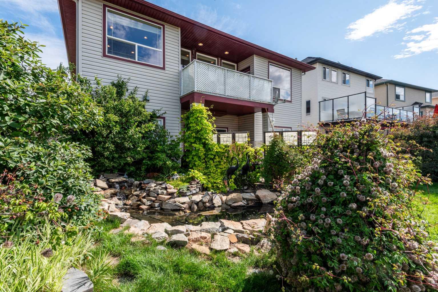 49 Arbour Crest Heights NW