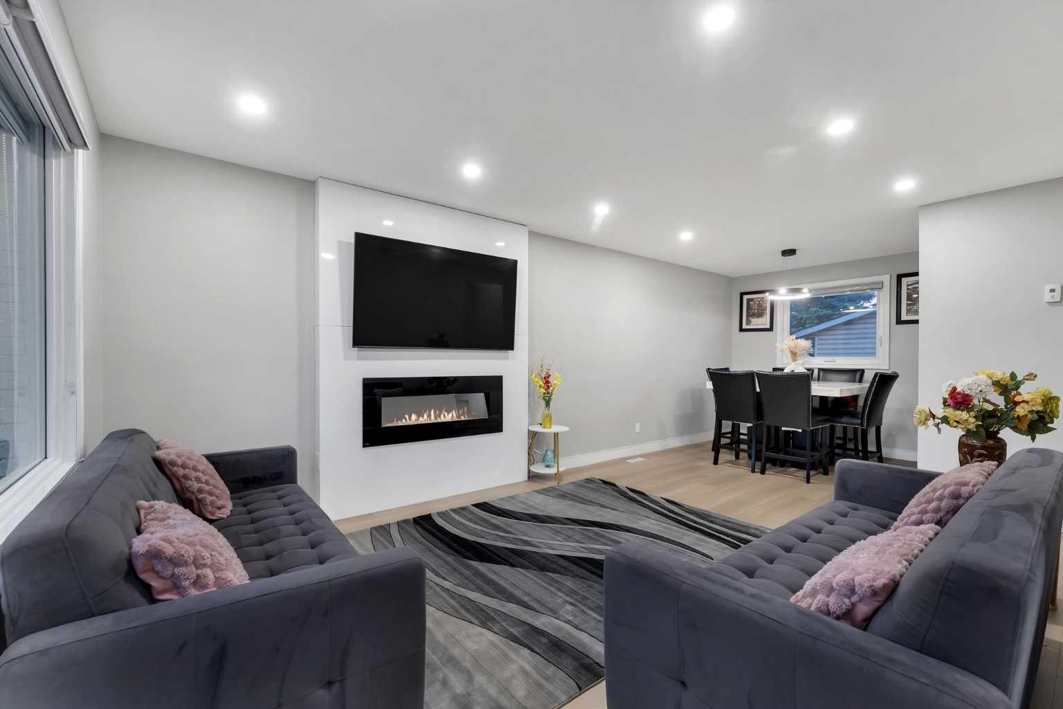 251 Rundlecairn Road NE
