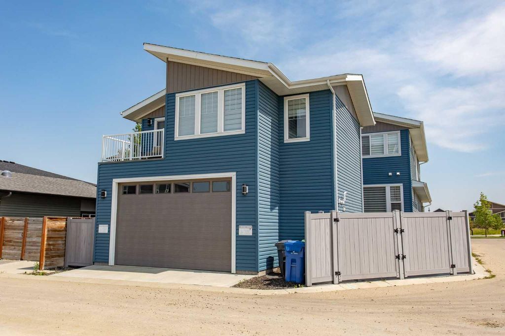Photo of 10 Tagish Avenue, Red Deer, AB T4P 0Y6 (MLS # A2329549)