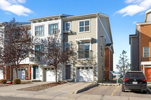 503 Nolanfield Villas NW Calgary AB T3R 0T9