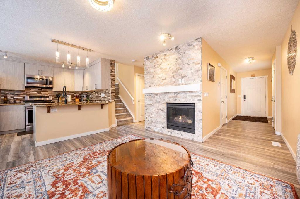 Photo of 60 Covecreek Mews NE, Calgary, AB T3J 4V9 (MLS # A2284975)