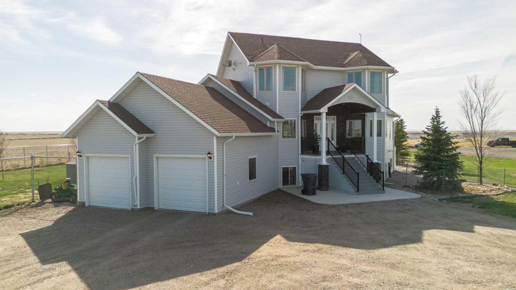 Photo of 406 Meadow Lark Drive, Rural Lethbridge County, AB T1J 4R9 (MLS # A2304348)