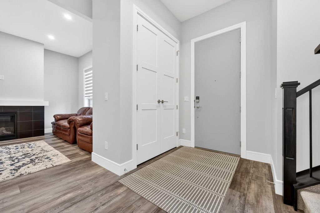 Photo of 95 Rock Lake View NW, Calgary, AB T3G 0E9 (MLS # A2287258)