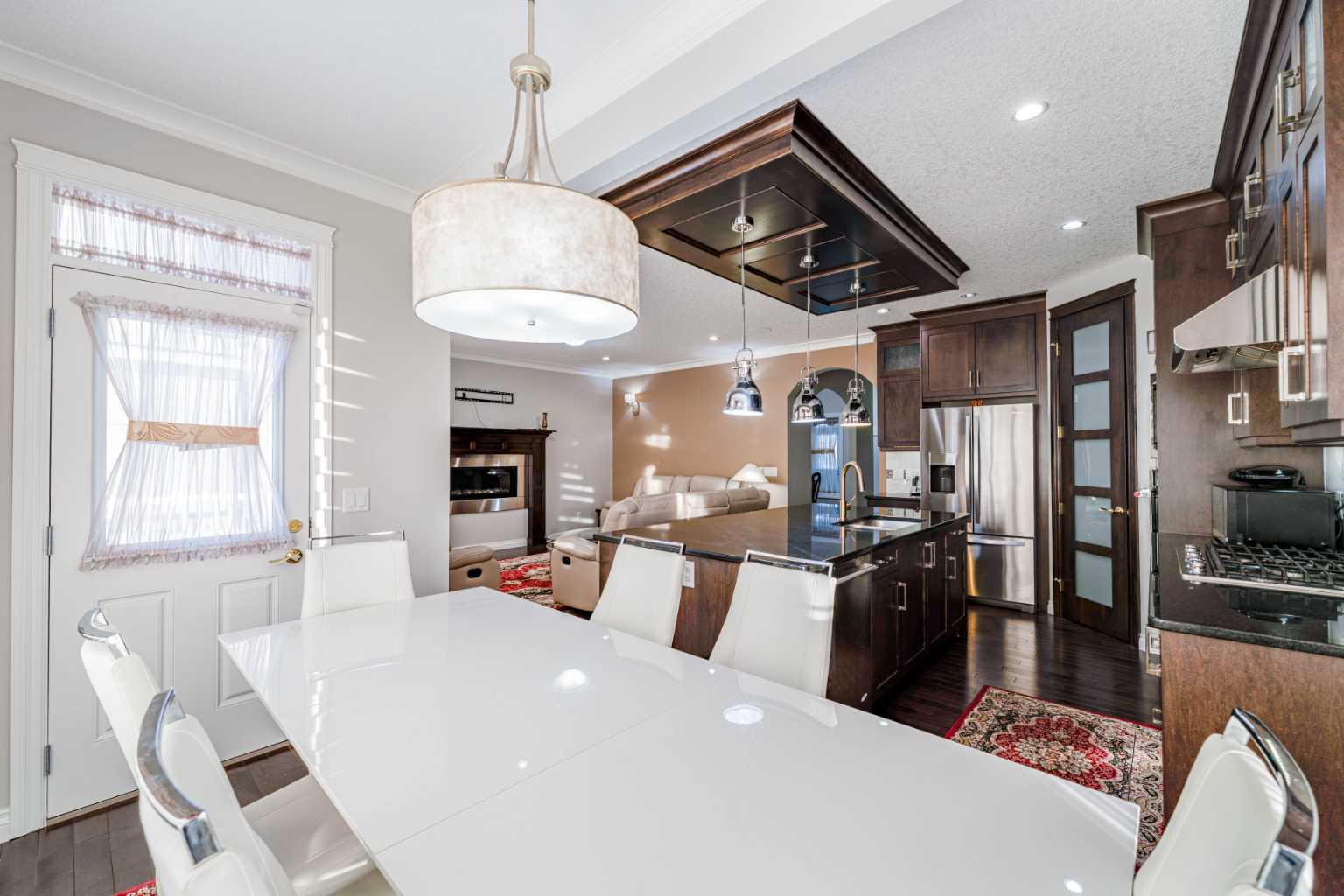 47 Saddlelake Way NE