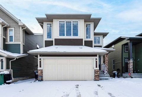 47 Saddlelake Way NE Calgary AB T3J 0J9