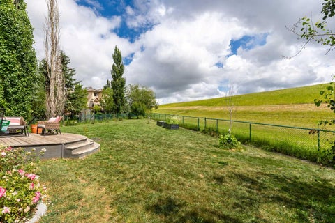Photo of 81 Royal Crest Terrace NW, Calgary, AB T3G 4M2 (MLS # A2328877)