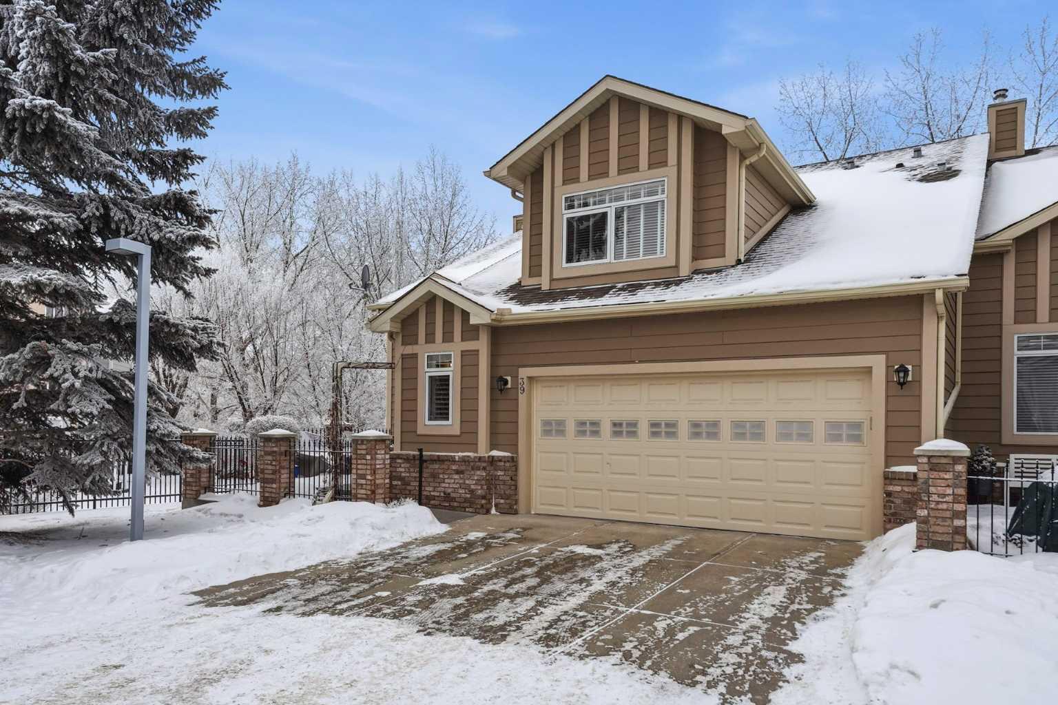 39 Varsity Estates Park NW