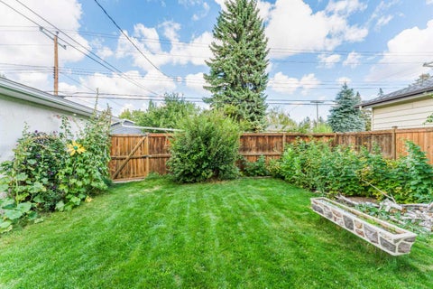 Tiny photo for 52 Windermere Road SW, Calgary, AB T3C 3K5 (MLS # A2343225)