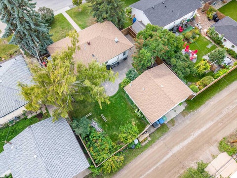Tiny photo for 52 Windermere Road SW, Calgary, AB T3C 3K5 (MLS # A2343225)