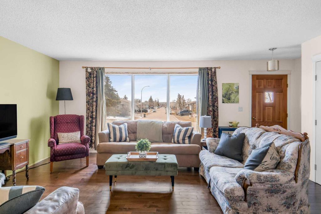 Photo of 9221 101 Avenue, Sexsmith, AB T0H 3C0 (MLS # A2303820)