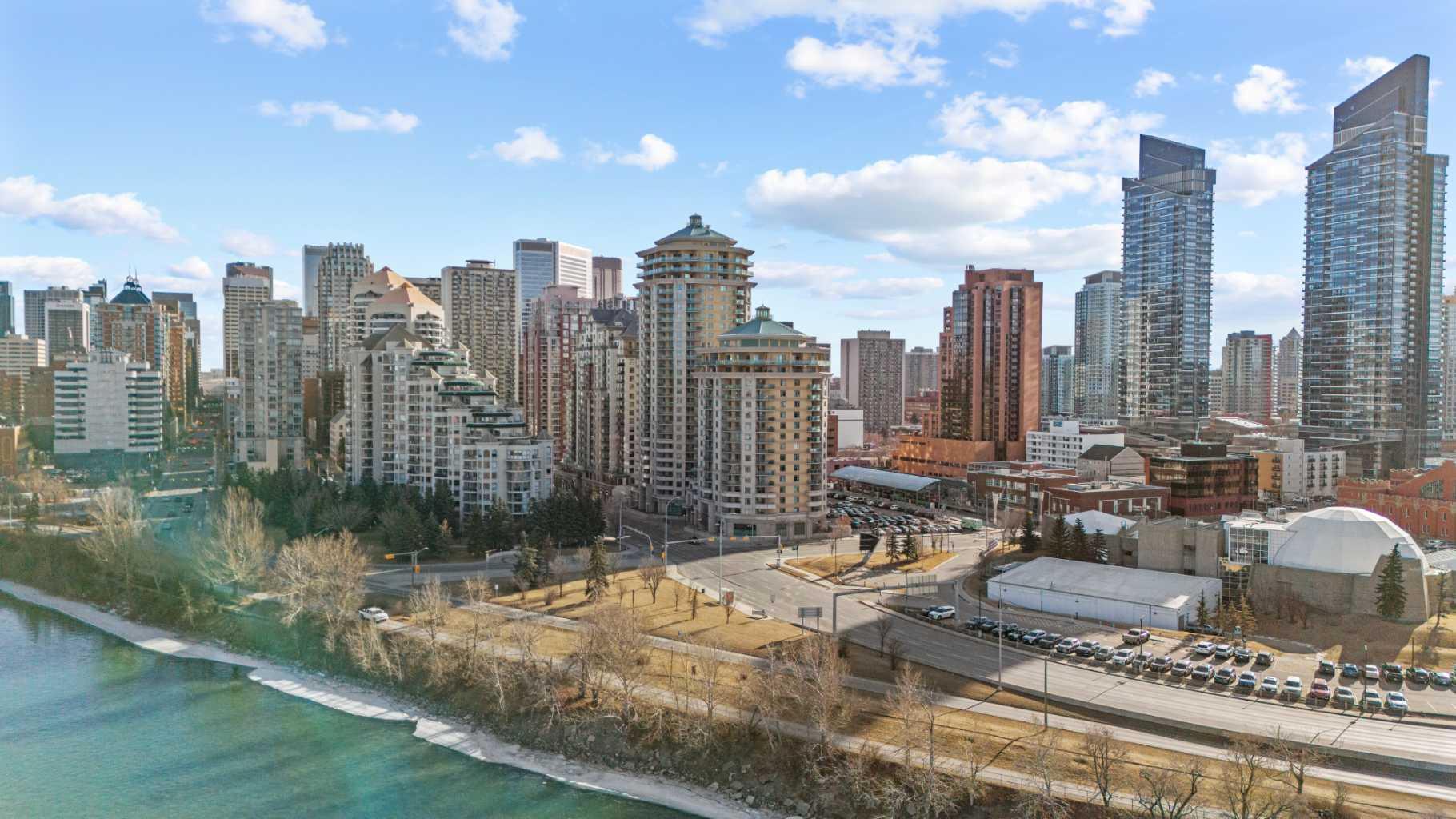 1121 6 Avenue SW 904