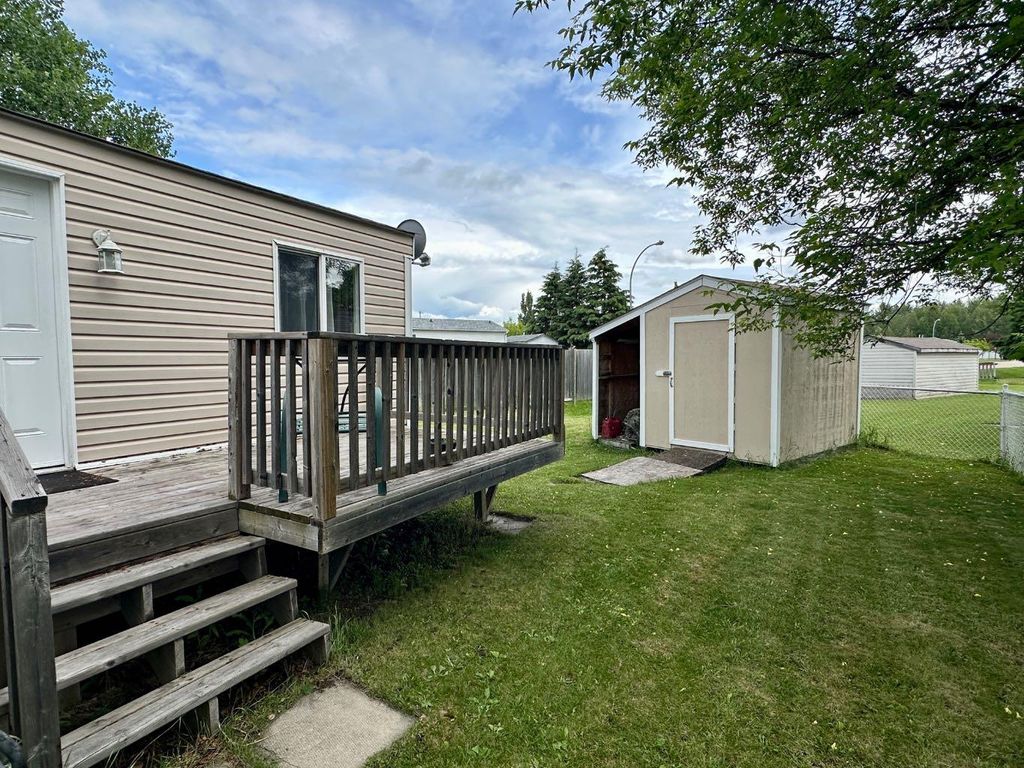 Photo of 122 River Valley Estates Est, Whitecourt, AB T7S 1K1 (MLS # A2322127)