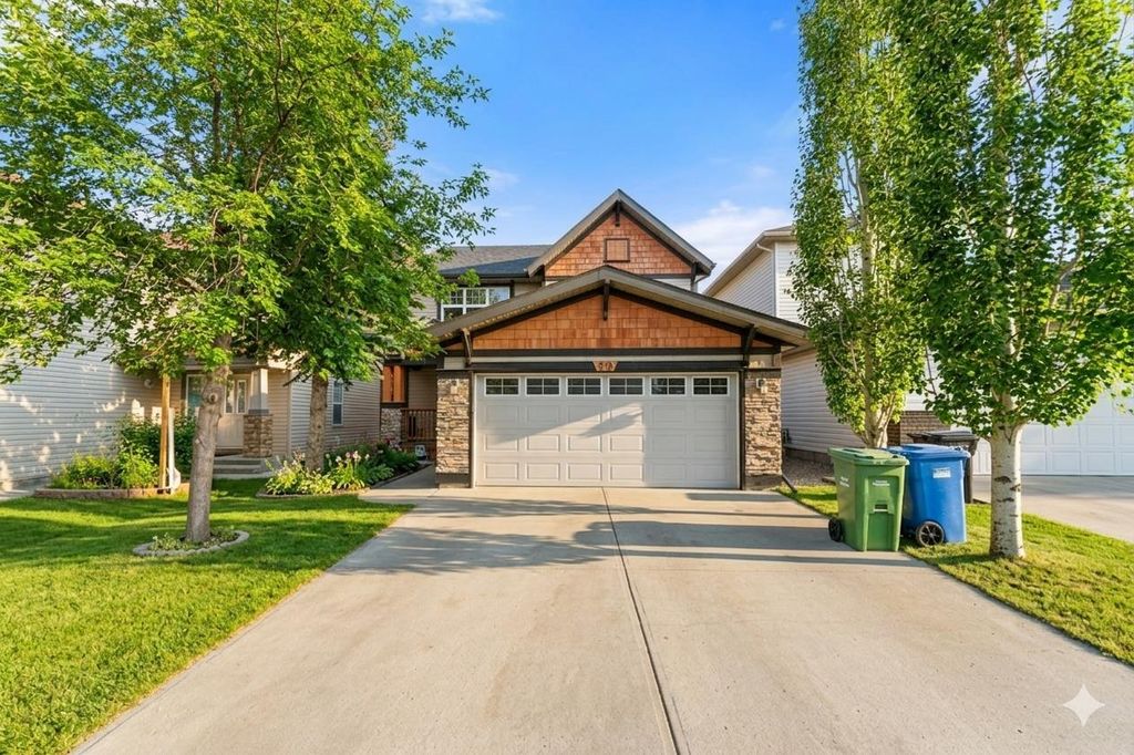 Photo of 50 Panamount View NW, Calgary, AB T3K 0A6 (MLS # A2314930)