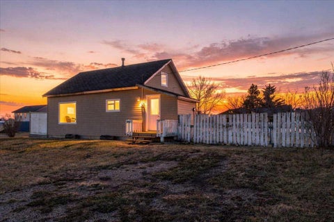 Photo of 9904 101 Avenue, Hythe, AB T0H 2C0 (MLS # A2354094)