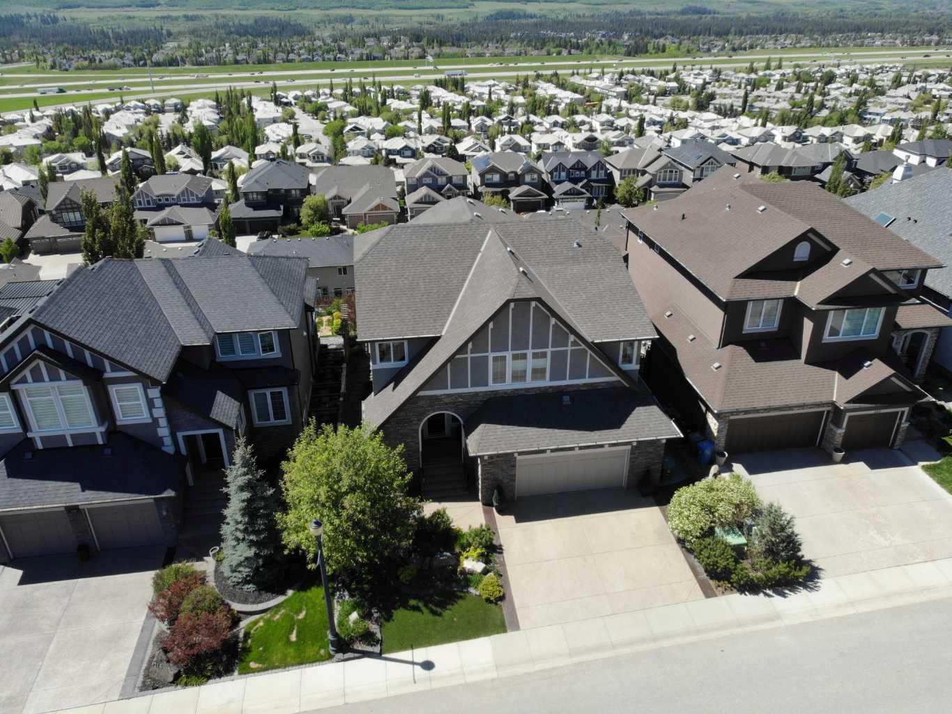 220 Springbluff Heights SW