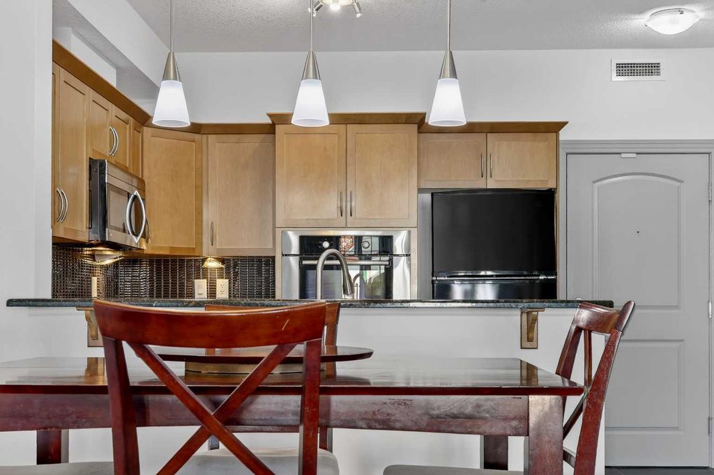 Photo of 70 Royal Oak Plaza NW #406, Calgary, AB T3G 0C6 (MLS # A2281012)