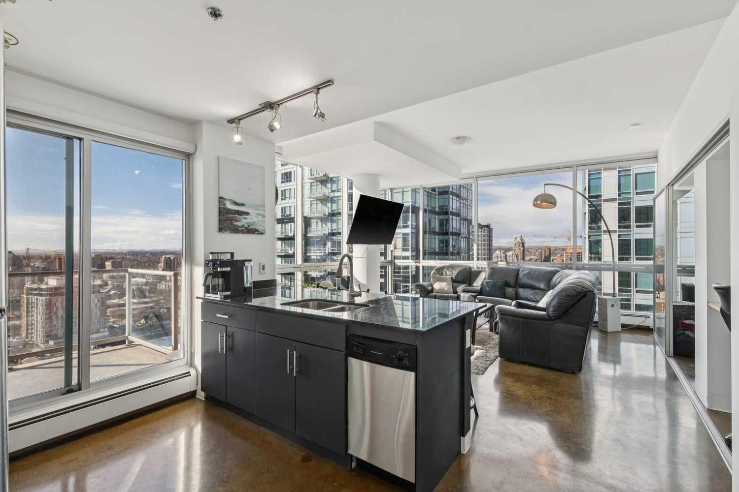 135 13 Avenue SW 2008