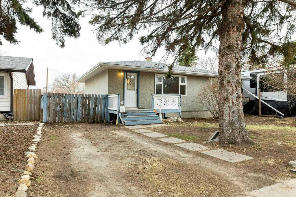Photo of 5209 Wilson Street, Blackfalds, AB T0M 0J0 (MLS # A2304507)