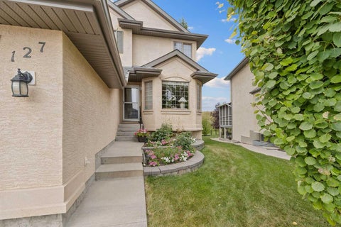 Photo of 127 Edgeridge Close NW, Calgary, AB T3A 6K4 (MLS # A2342739)