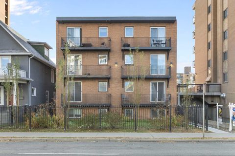 1027 12 Avenue SW 404 Calgary AB T2R 0J5