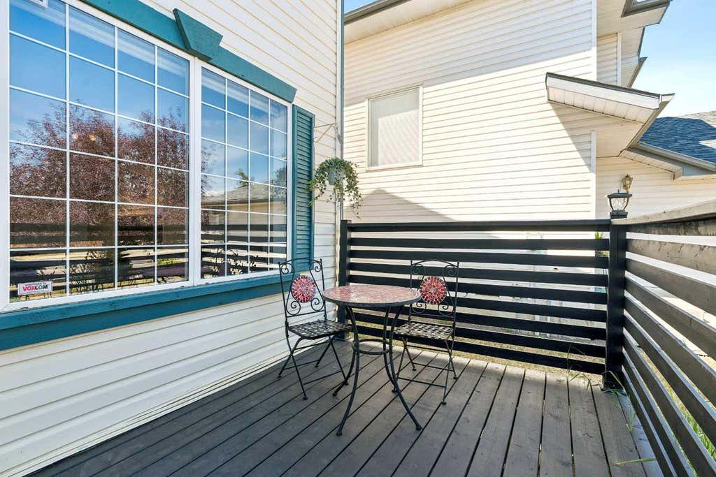 Photo of 10433 Hidden Valley Drive NW, Calgary, AB T3A 5M2 (MLS # A2335615)