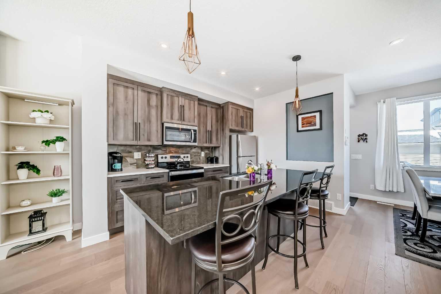 1016 Lanark Boulevard SE