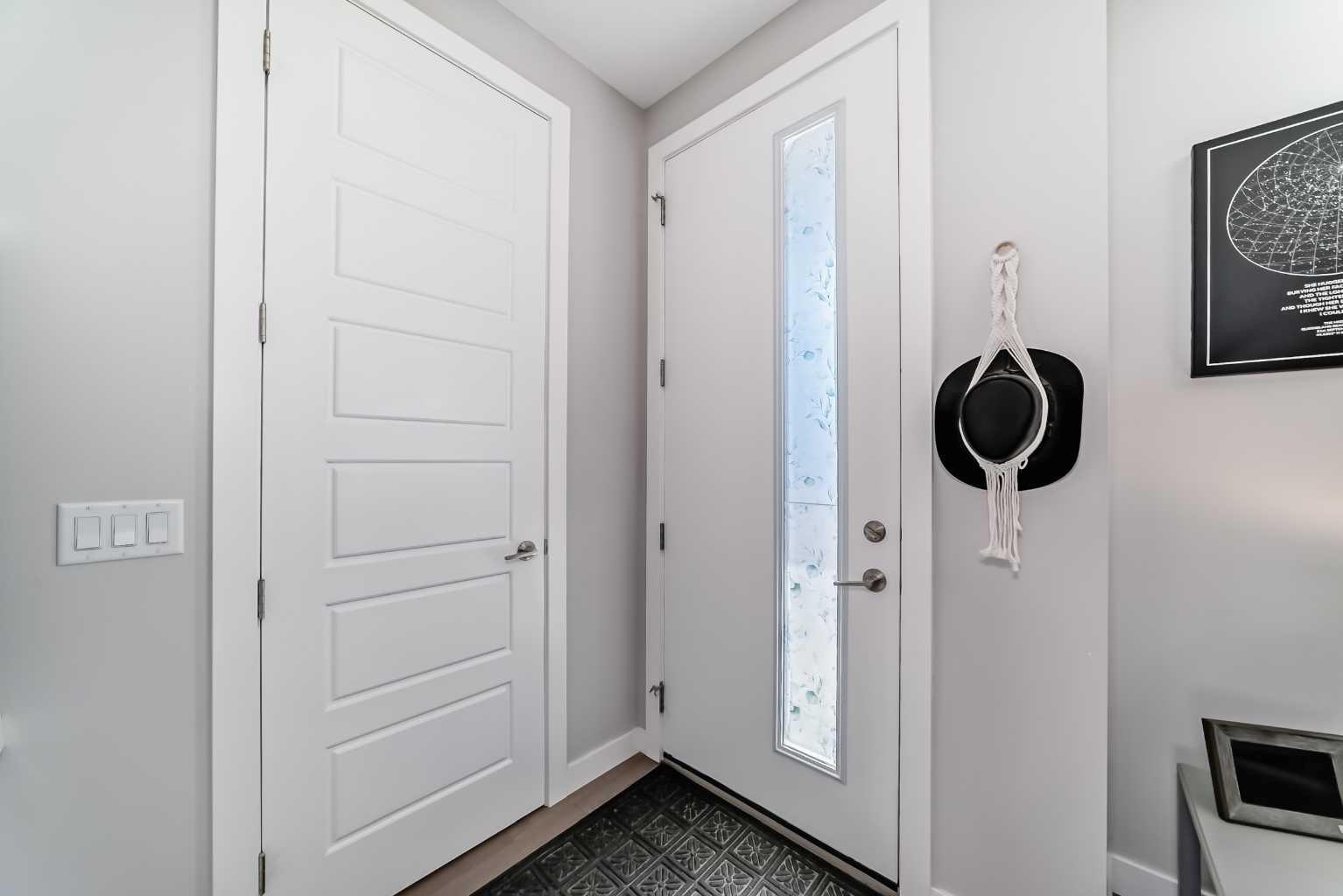 1016 Lanark Boulevard SE