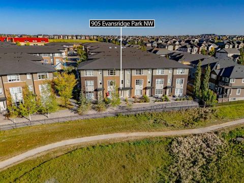 Photo of 905 Evansridge Park NW, Calgary, AB T3P 0N7 (MLS # A2302042)