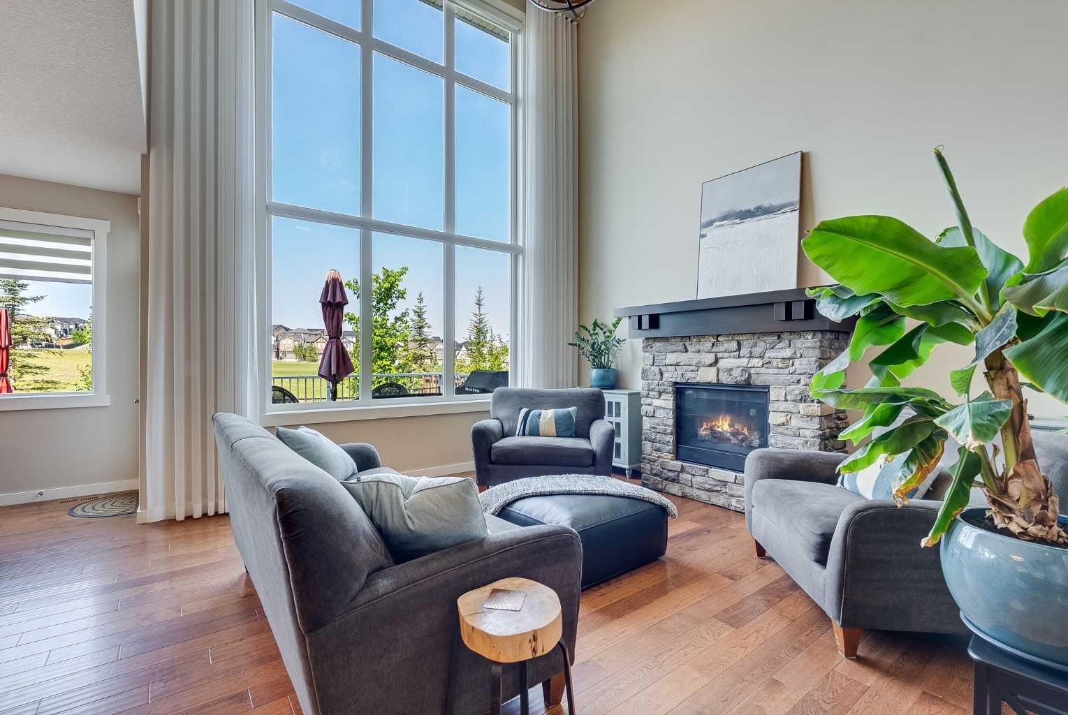 280 Nolancrest Heights NW
