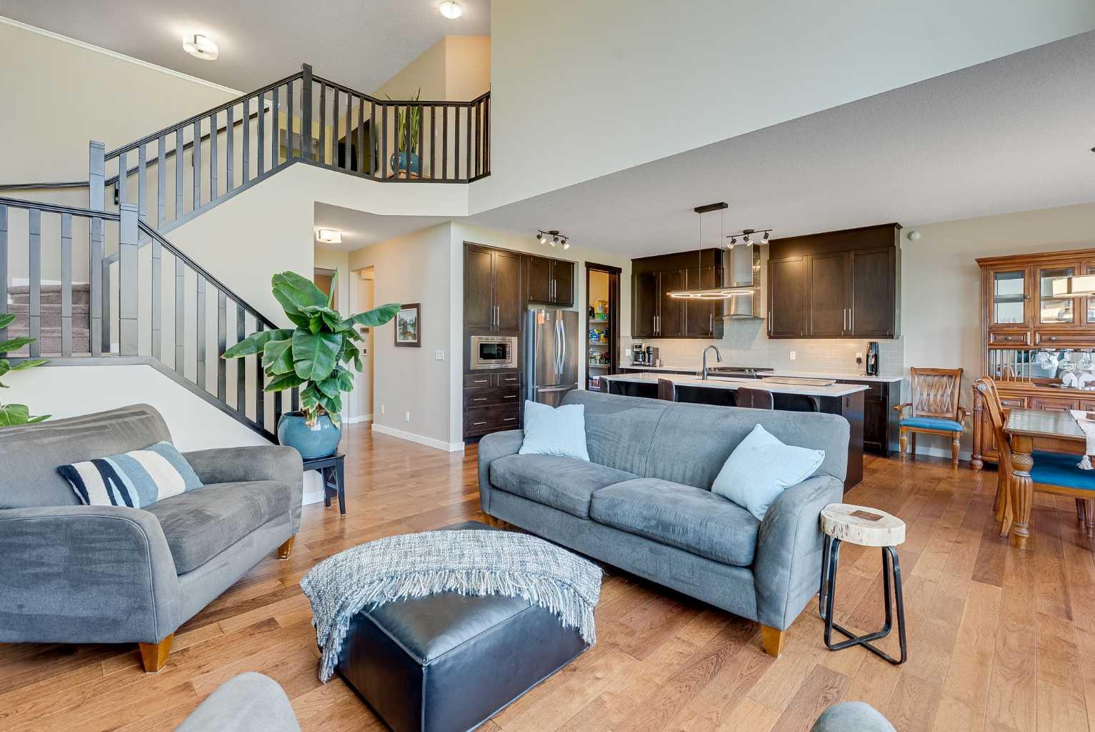 280 Nolancrest Heights NW