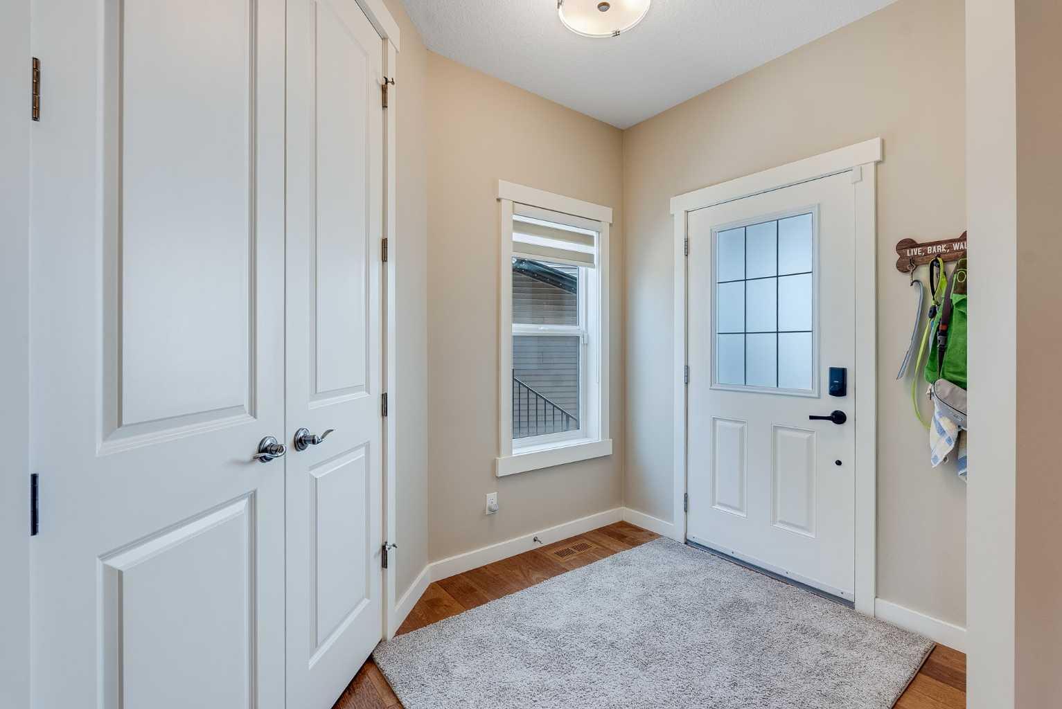 280 Nolancrest Heights NW