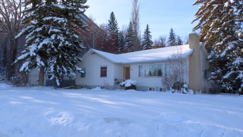 3205 4 Street SW Calgary AB T2S 1Y1