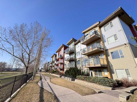 4303 1 Street NE 528 Calgary AB T2E 7M3