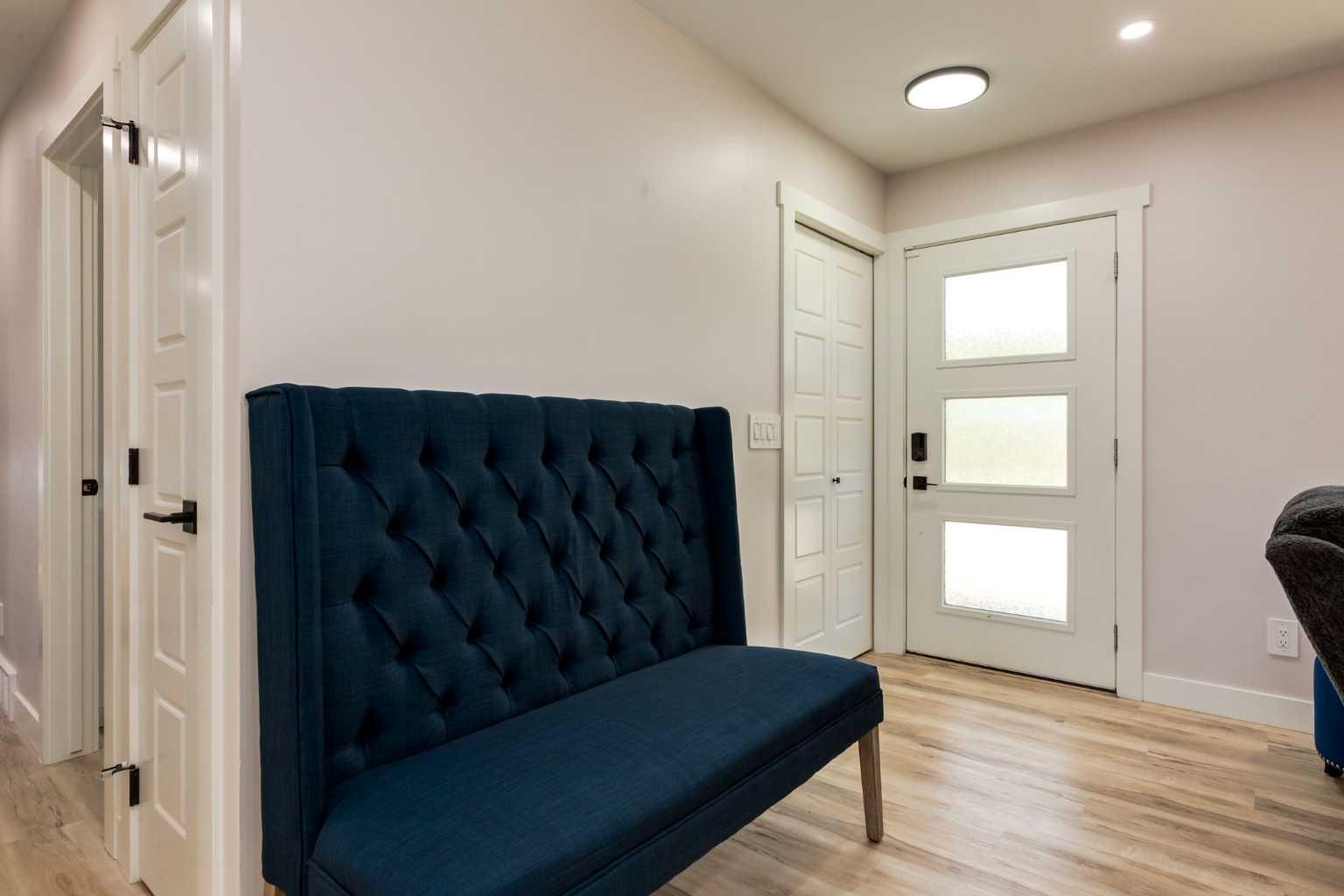 392 Cantrell Drive SW