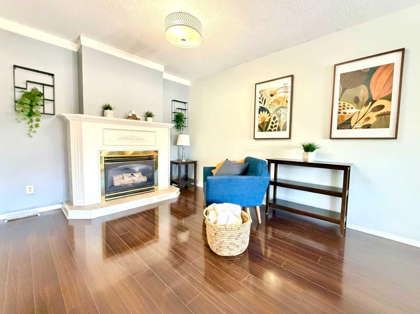 240 Ebert Close