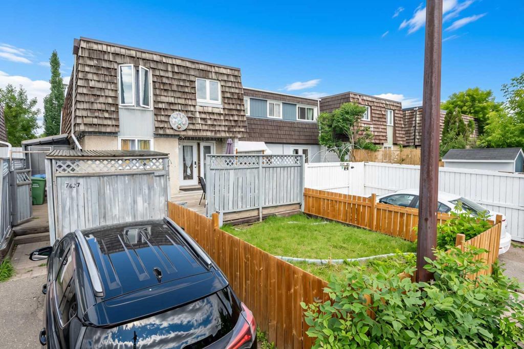 Photo of 7627 24A Street SE, Calgary, AB T2C 0Z8 (MLS # A2327127)