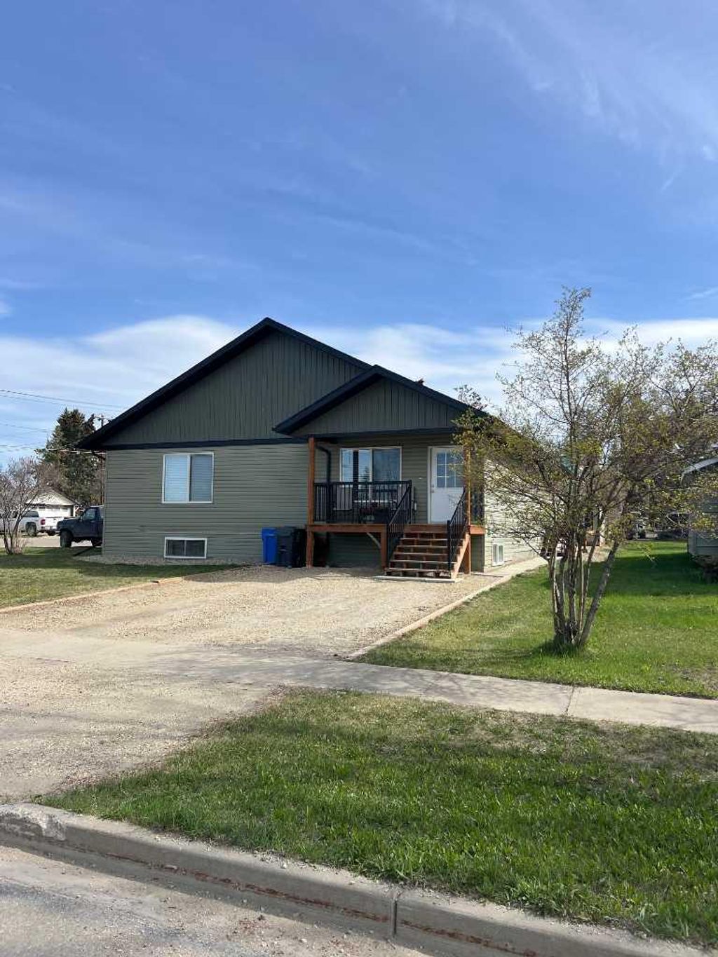 Photo of 826 3rd Avenue, Beaverlodge, AB T0H 0C0 (MLS # A2310384)