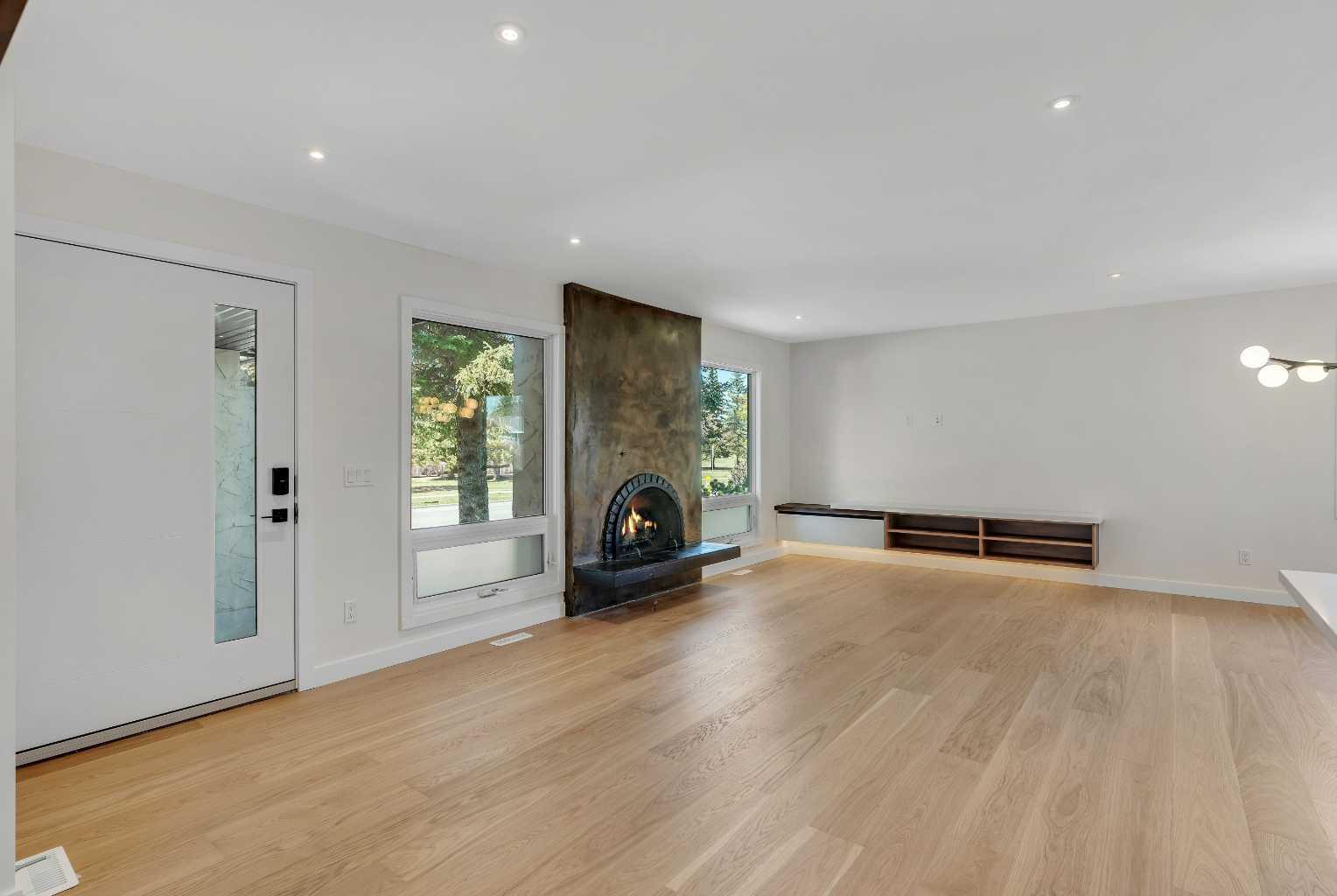 10704 Oakfield Drive SW