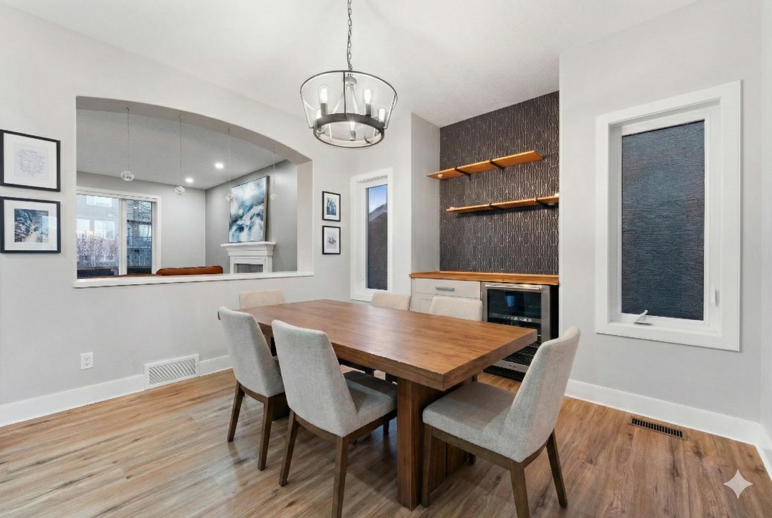 70 Royal Ridge Manor NW