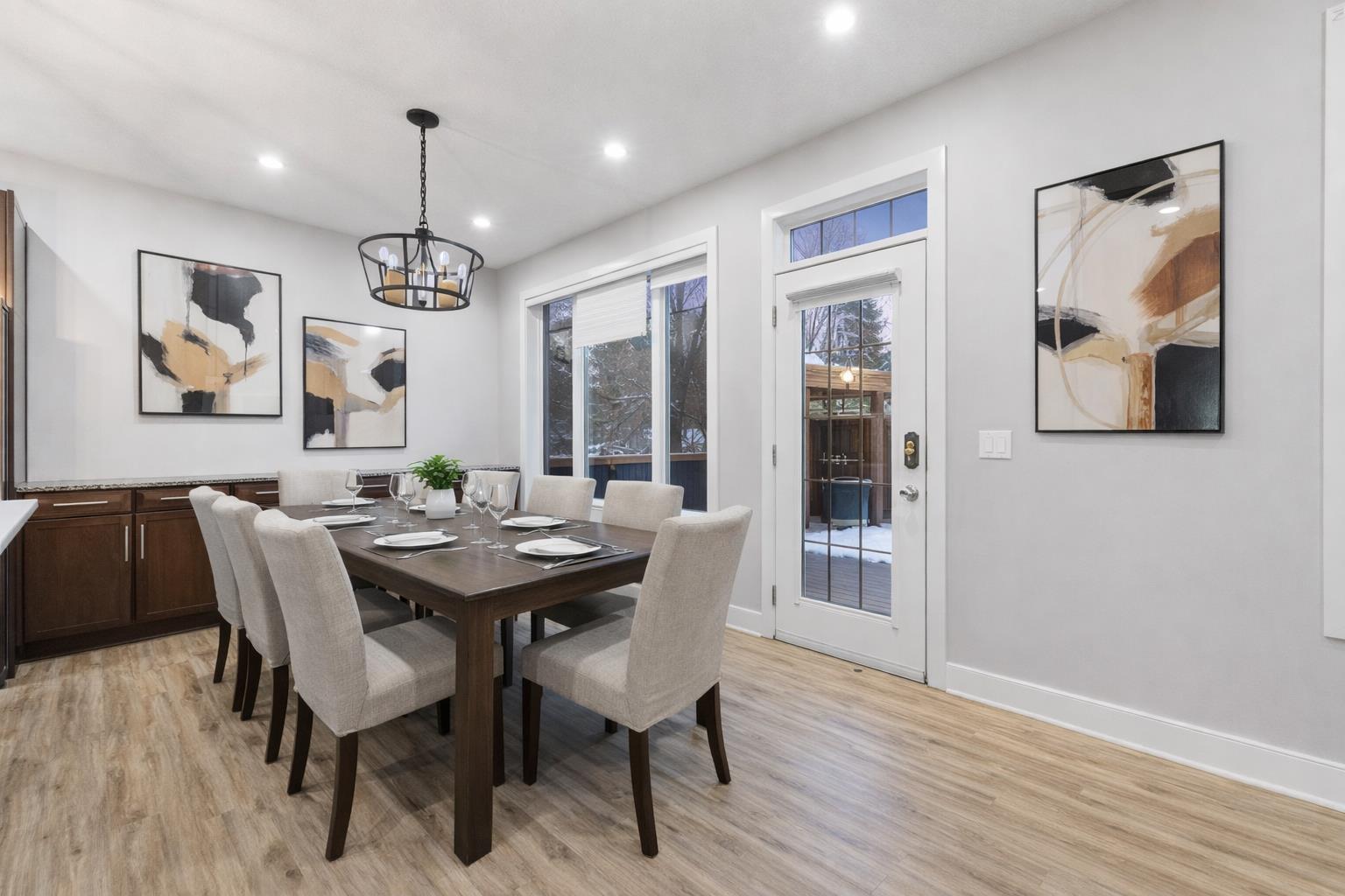 70 Royal Ridge Manor NW