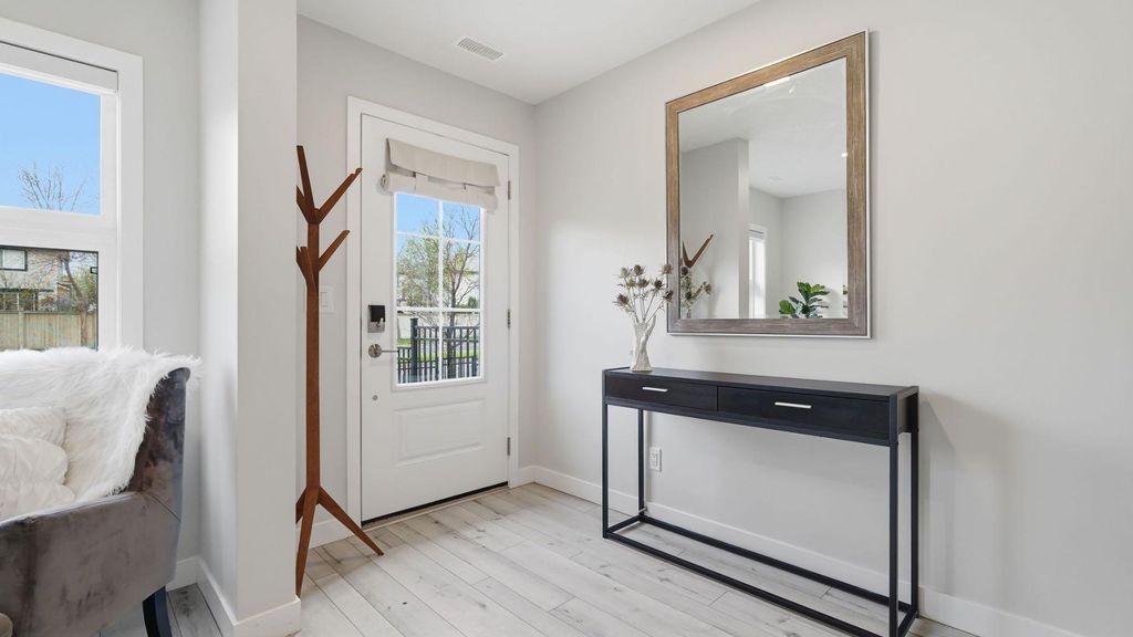 Photo of 99 Les Jardins Park SE, Calgary, AB T2C 5V3 (MLS # A2300587)