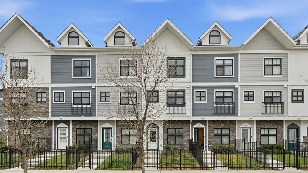 Photo of 99 Les Jardins Park SE, Calgary, AB T2C 5V3 (MLS # A2300587)