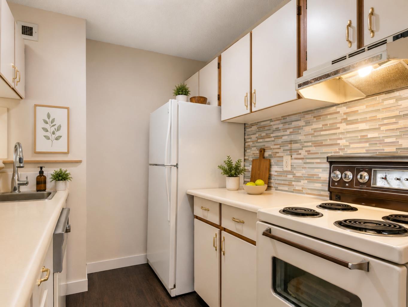 221 6 Avenue SE 1212