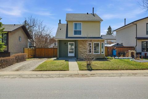 Photo of 55 Templegreen Drive NE, Calgary, AB T1Y 4Z1 (MLS # A2305565)