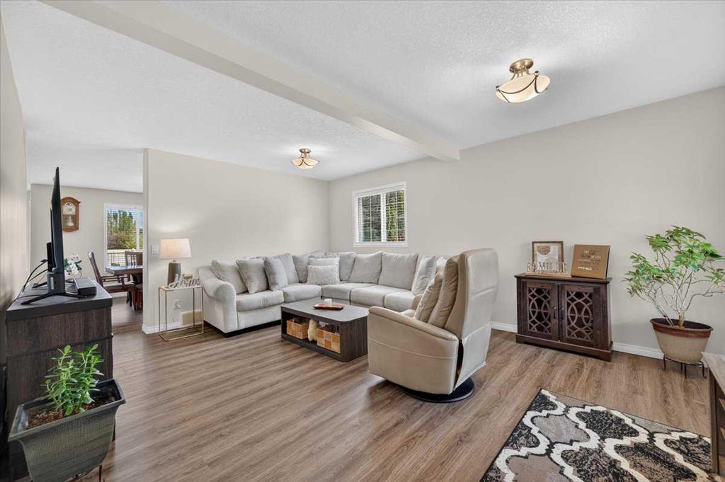 Photo of 625 Somerset Drive SW, Calgary, AB T2Y 4K7 (MLS # A2340335)